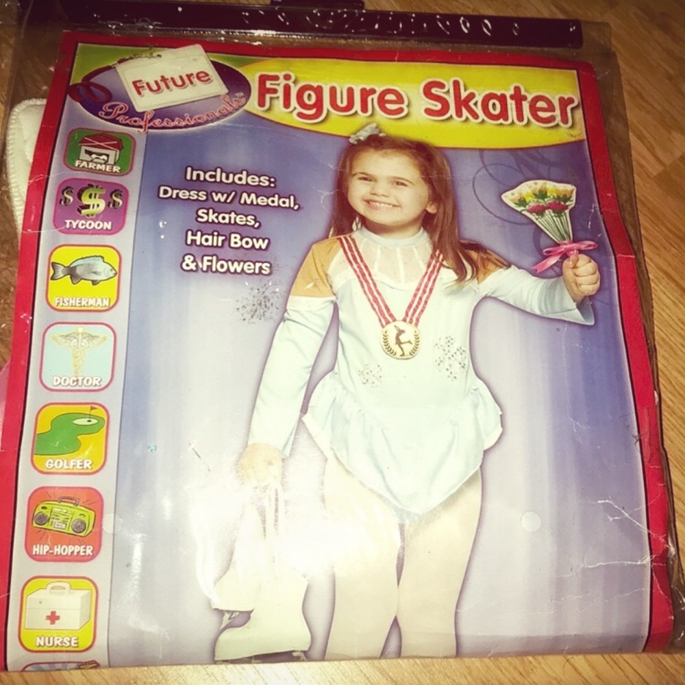 New Figure Skating costume in size 3/4 age